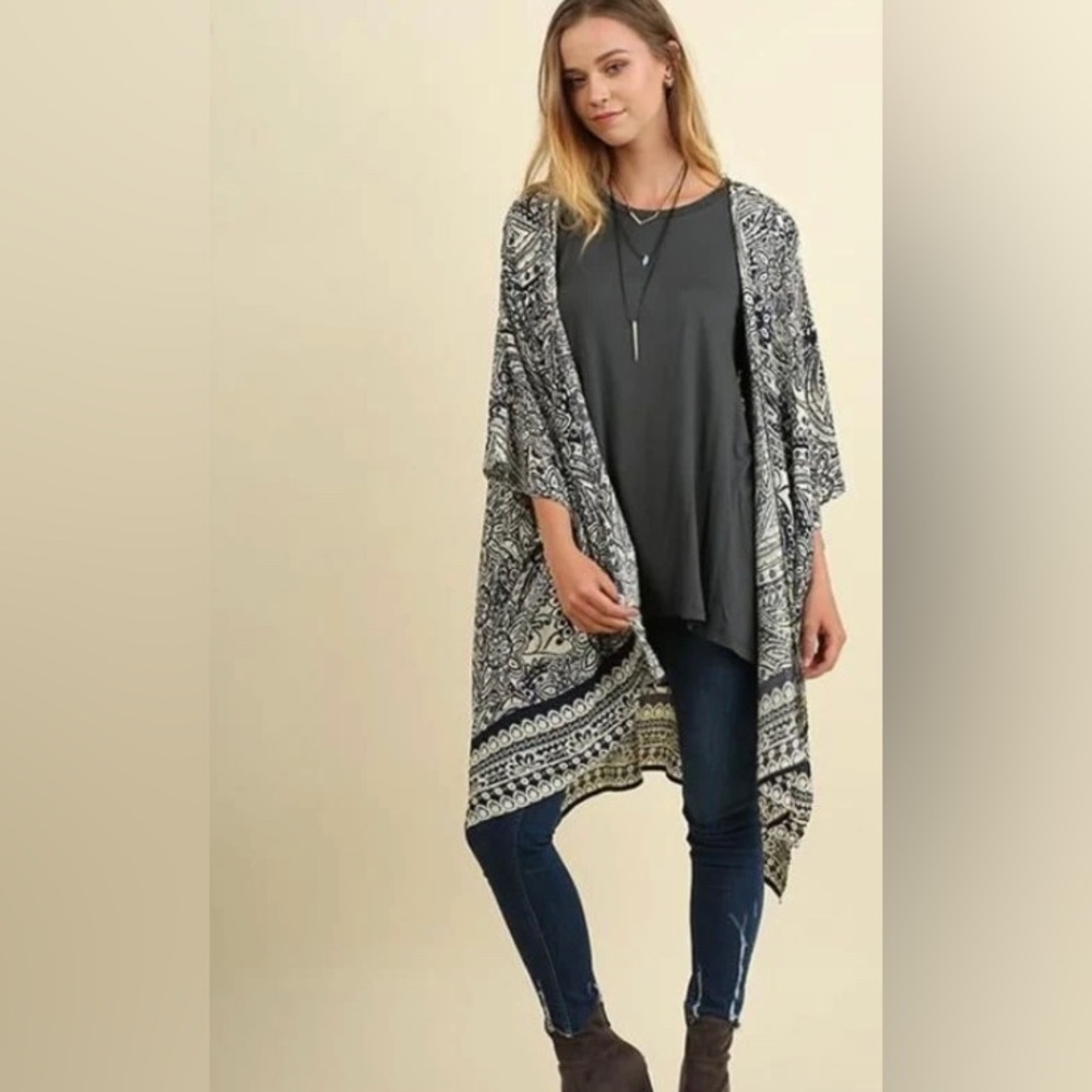 Umgee Oversized Paisley Floral Print Kimono Cardigan
